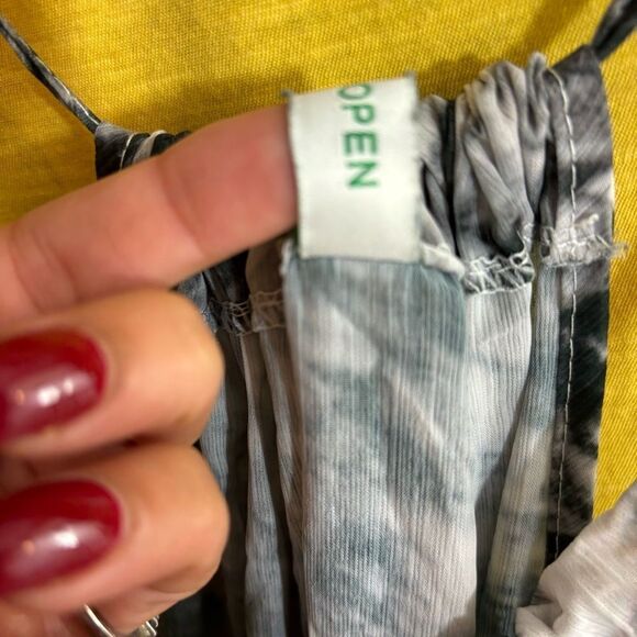 Ladies The Open Brand Black and White Tie Dye Long Button Front Swim Cover Up - Picture 10 of 13